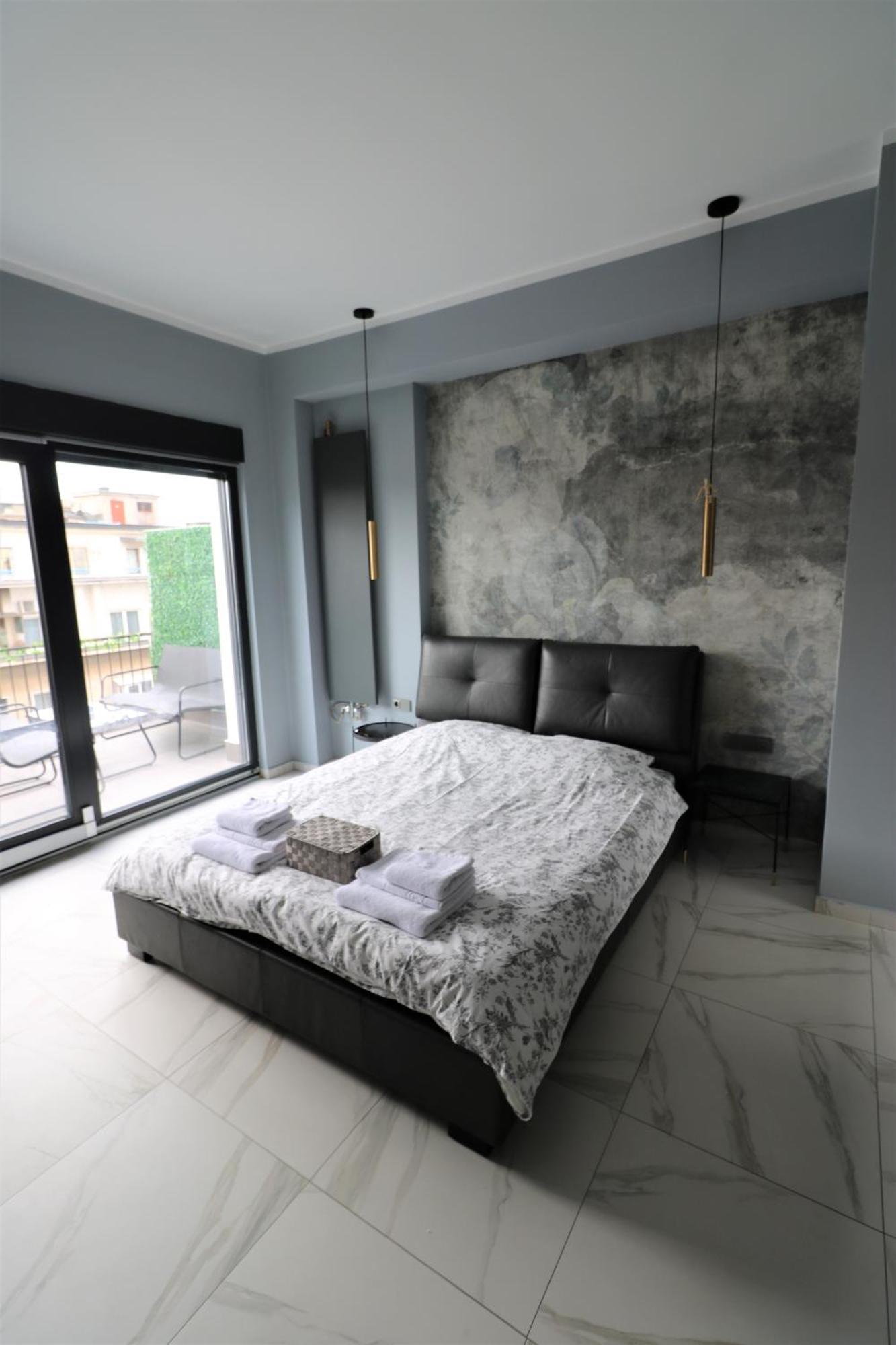 Deluxe Skyline Retreat Studio - Old Town Bucharest Exterior photo
