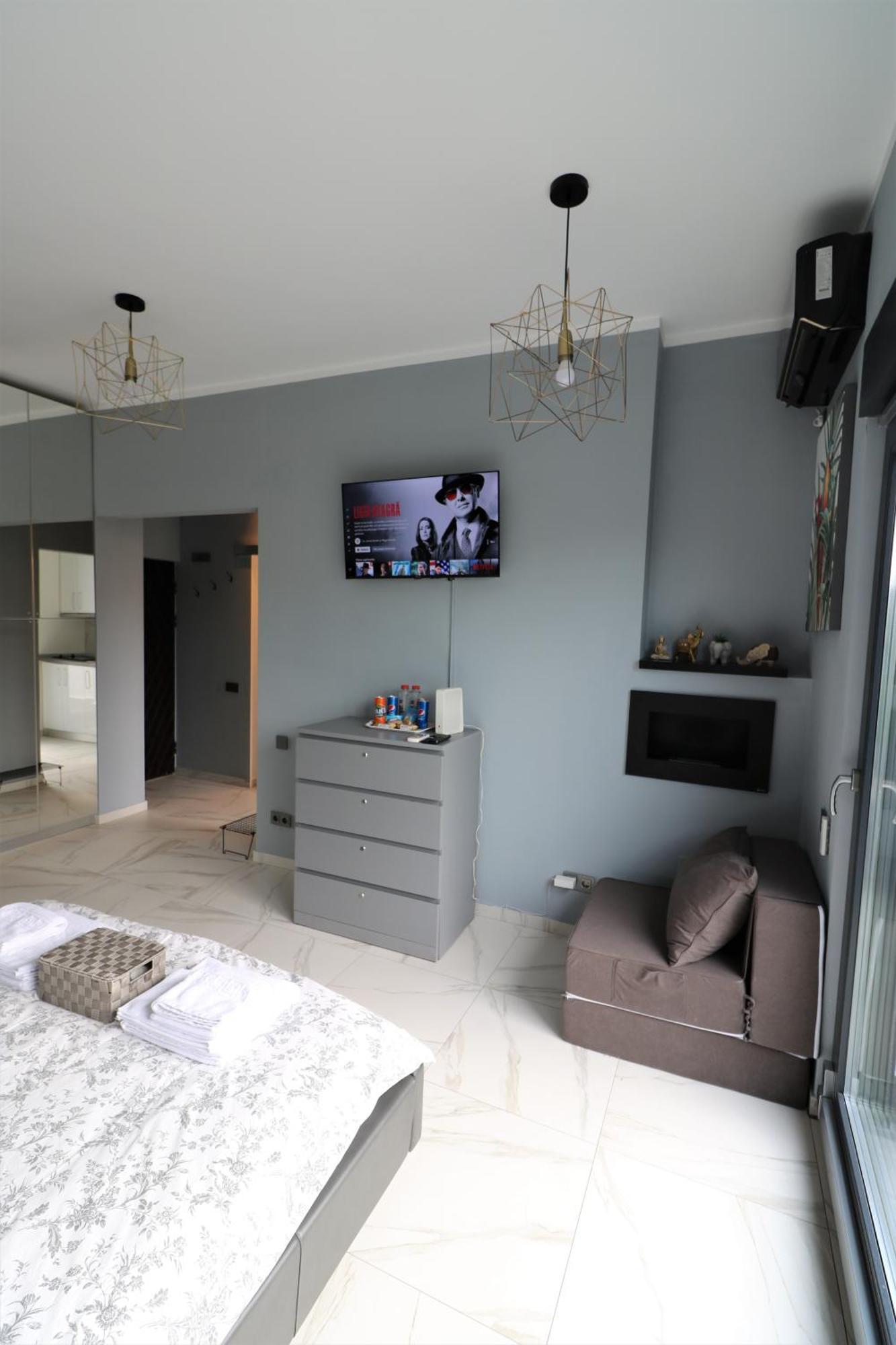 Deluxe Skyline Retreat Studio - Old Town Bucharest Exterior photo