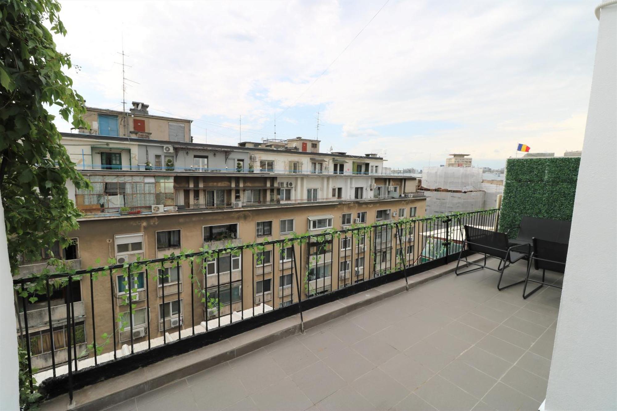 Deluxe Skyline Retreat Studio - Old Town Bucharest Exterior photo