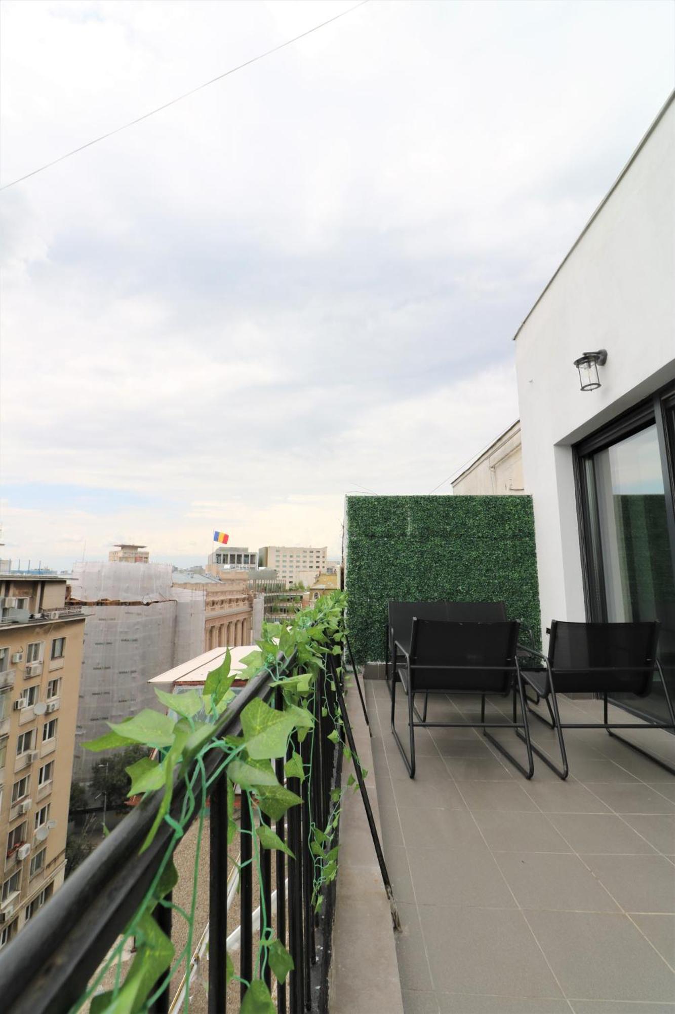 Deluxe Skyline Retreat Studio - Old Town Bucharest Exterior photo